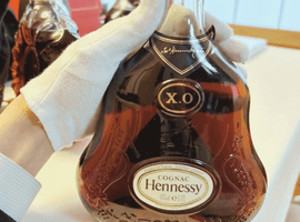 ブランデー：Hennessy（XO 金キャップ グリーンボトル）／ブランデー：Hennessy（XO 金キャップ グリーンボトル）など2点