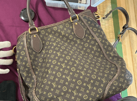 LOUIS VUITTON / モノグラム ミニラン / ブサスアンジュール / M95617 / 状態ランク：Bなど7点(福岡県福岡市東区・出張買取）｜ブランド品の高価買取なら【バイセル】