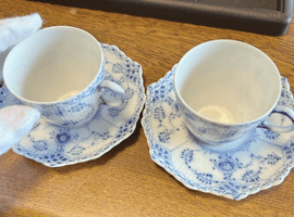 洋食器：ロイヤルコペンハーゲン／香水：シャネルなど2点