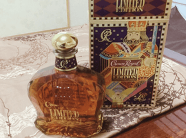 ウイスキー：Crown Royal（リミテッドエディション）／ブランデー：Chabot（XO グース 陶器）など3点
