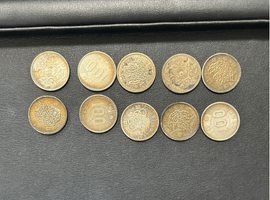100円銀貨など3点