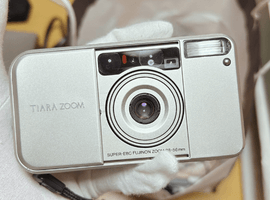 FUJIFILM：CARDIA mini TIARA ZOOM／CASIO：ボディなど7点