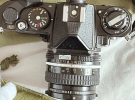 Nikon：交換レンズ付きボディ／Nikon：交換レンズ付きボディなど3点
