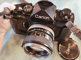 Canon：F-1 + FD 50mm F1.4／Canon：レンズなど4点