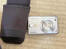 FUJIFILM：ファインピックス F30 FINEPIX／Canon：ボディなど11点