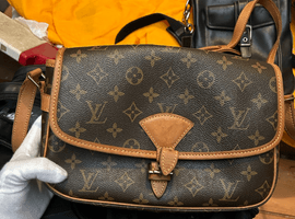 LOUIS VUITTON / モノグラム / ソローニュなど2点
