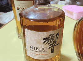 ウイスキー：Suntory（響 ブレンダーズチョイス）／ウイスキー：Suntory（ローヤル スリムボトル ブレンデッドウイスキー）など3点