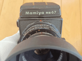 Mamiya：RB67 プロフェッショナル + SEKOR 127mm F3.8 RB67用／MINOLTA：ボディなど3点