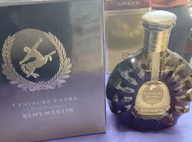 ブランデー：REMY MARTIN（セントーエクストラ）／ウイスキー：CHIVAS BROTHERS（ロイヤルサルート 21年 青）など6点