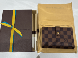 LOUIS VUITTON / ダミエ / ポルトフォイユヴェエノワ / N61674 / 状態ランク：Sなど2点(群馬県伊勢崎市よりご来店・店頭買取）｜ブランドの高価買取なら【バイセル】
