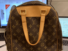LOUIS VUITTON / モノグラム / エクスキュルシオン / M41450 / 状態ランク：ABなど4点(静岡県浜松市中区よりご来店・店頭買取）｜ブランドの高価買取なら【バイセル】