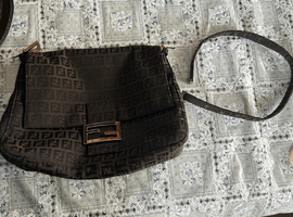 FENDI / マンマバケット / 8BR001 / 状態ランク：Bなど5点