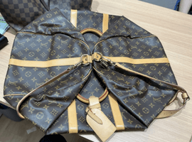 LOUIS VUITTON / モノグラム / キーポルバンドリエール55 など2点（東京都葛飾区よりご来店・店頭買取）｜ブランド品の高価買取なら【バイセル】