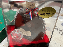 ブランデー/REMY MARTIN:ルイ13世 ベリーオールド クリアケース(状態ランク:A)など4点