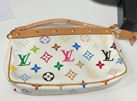 LOUIS VUITTON / マルチカラー / ポシェットアクセソワールなど7点（静岡県沼津市よりご来店・店頭買取）｜ブランド品の高価買取なら【バイセル】