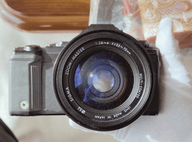 PENTAX：交換レンズ付きボディ／Nikon：交換レンズ付きボディなど4点