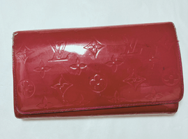 LOUIS VUITTON / ヴェルニ / ポルトフォイユ サラ チェーン / M90087 / 状態ランク：Cなど2点(埼玉県さいたま市緑区よりご来店・店頭買取)｜ブランド品の高価買取なら【バイセル】