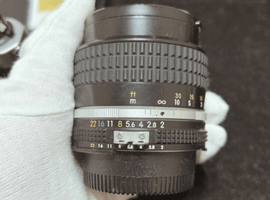 Nikon：Ai-S NIKKOR 85mm F2／Nikon：AF NIKKOR 24-85mm F2.8-4Dなど5点