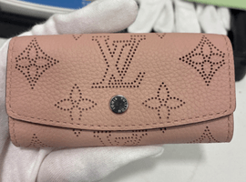 LOUIS VUITTON / マヒナ / ４連キーケースミュルティクレ4 / M82760 / 状態ランク：Sなど3点