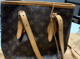 LOUIS VUITTON / モノグラム / バケット PM / M42238 / 状態ランク:Bなど3点