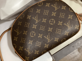 LOUIS VUITTON / モノグラム / ブロワ / M51221 / 状態ランク：Bなど2点