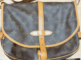 LOUIS VUITTON / モノグラム / ソミュール 30 / M42256 / 状態ランク:Bなど3点