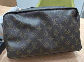 LOUIS VUITTON / モノグラム / トゥルーストワレット 28 / M47522 / 状態ランク：Bなど2点