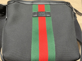 GUCCI / シェリー（ウェブ） / ショルダーバッグ / 631195 / 状態ランク：ABなど2点