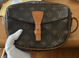 LOUIS VUITTON / モノグラム / ジュヌフィーユなど4点（兵庫県たつの市・出張買取）｜ブランド品の高価買取なら【バイセル】