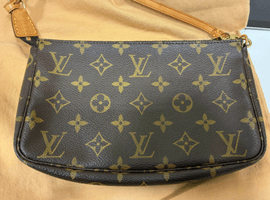 LOUIS VUITTON / モノグラム / ポシェットアクセソワール 旧型 / M51980 / 状態ランク:Bなど2点