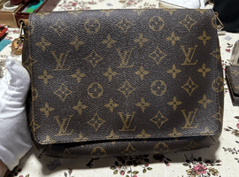 LOUIS VUITTON / モノグラム / ミュゼットタンゴ ショート / M51257 / 状態ランク:Bなど2点
