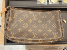 LOUIS VUITTON / モノグラム / アクセソワール / 状態ランク：Cなど2点