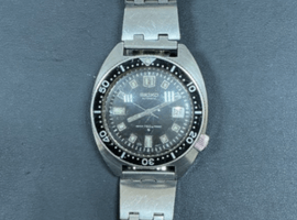 SEIKO / セカンドダイバー 6105-8000 / 6105-8000 / 状態ランク：Cなど2点(栃木県鹿沼市よりご来店・店頭買取）｜時計の高価買取ならバイセル