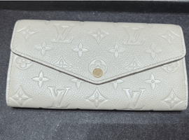 LOUIS VUITTON / モノグラム アンプラント / ポルトフォイユサラ / M82256 / 状態ランク：Aなど2点(奈良県奈良市よりご来店・店頭買取）｜ブランド品の高価買取ならバイセル