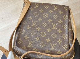 LOUIS VUITTON / モノグラム / ミュゼットサルサ ロング / M51387 / 状態ランク：Bなど2点