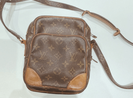 LOUIS VUITTON / モノグラム / アマゾン / M45236 / 状態ランク：Dなど2点