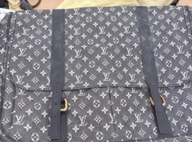 LOUIS VUITTON / モノグラム ミニ / サックママン / M42350 / 状態ランク：Cなど4点