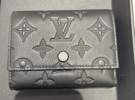 LOUIS VUITTON / モノグラム / ヴィクター・ウォレット / M12635 / 状態ランク：ABなど2点