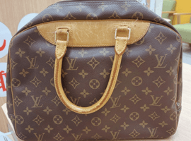 LOUIS VUITTON / モノグラム / ドーヴィル / M47270 / 状態ランク：Cなど5点（東京都板橋区よりご来店・店頭買取）｜ブランド品の高価買取なら【バイセル】