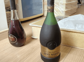 ブランデー：REMY MARTIN（セントー ナポレオン）／ウイスキー：CHIVAS BROTHERS（シーバスリーガル 12年 プレミアム 旧ボトル）など4点