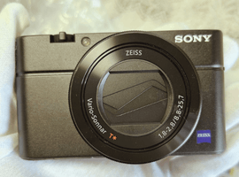 SONY：DSC-RX100M3 RX100III／SONY：FE 70-300mm F4.5-5.6 G OSS SEL70300Gなど4点
