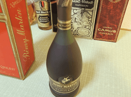ブランデー：REMY MARTIN（ファイン シャンパーニュ ナポレオン）／ウイスキー：Red Hackle（ブレンデッド）など5点