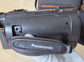 Panasonic：デジタル4Kビデオ HC-WXF990M ブラック／OLYMPUS：PEN Lite E-PL7 ボディ シルバーなど4点
