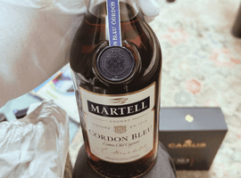 ブランデー：MARTELL（コルドン ブルー エクストラ オールド）／ウイスキー：Ardbeg（10年）など3点