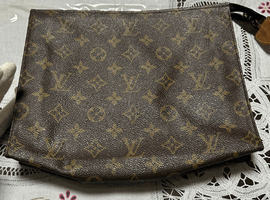 LOUIS VUITTON / モノグラム / ポッシュトワレット / M47542 / 状態ランク：Cなど3点