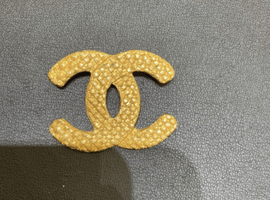 CHANEL / その他 / ゴールドカラーブローチ / 状態ランク：BCなど4点
