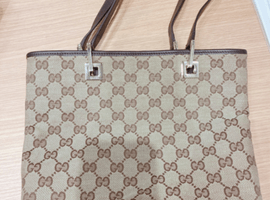 GUCCI / 状態ランク：Aなど3点
