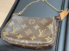 LOUIS VUITTON / モノグラム / ミニポシェットアクセソワール / M58009 / 状態ランク：Bなど3点