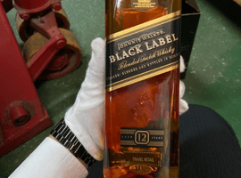 ウイスキー：Johnnie Walker（ブラックラベル 12年 エクストラスペシャル 黒キャップ）／ウイスキー：Johnnie Walker（ダブルブラック）など4点