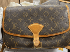 LOUIS VUITTON / モノグラム / ソローニュ / M42250 / 状態ランク：Bなど6点